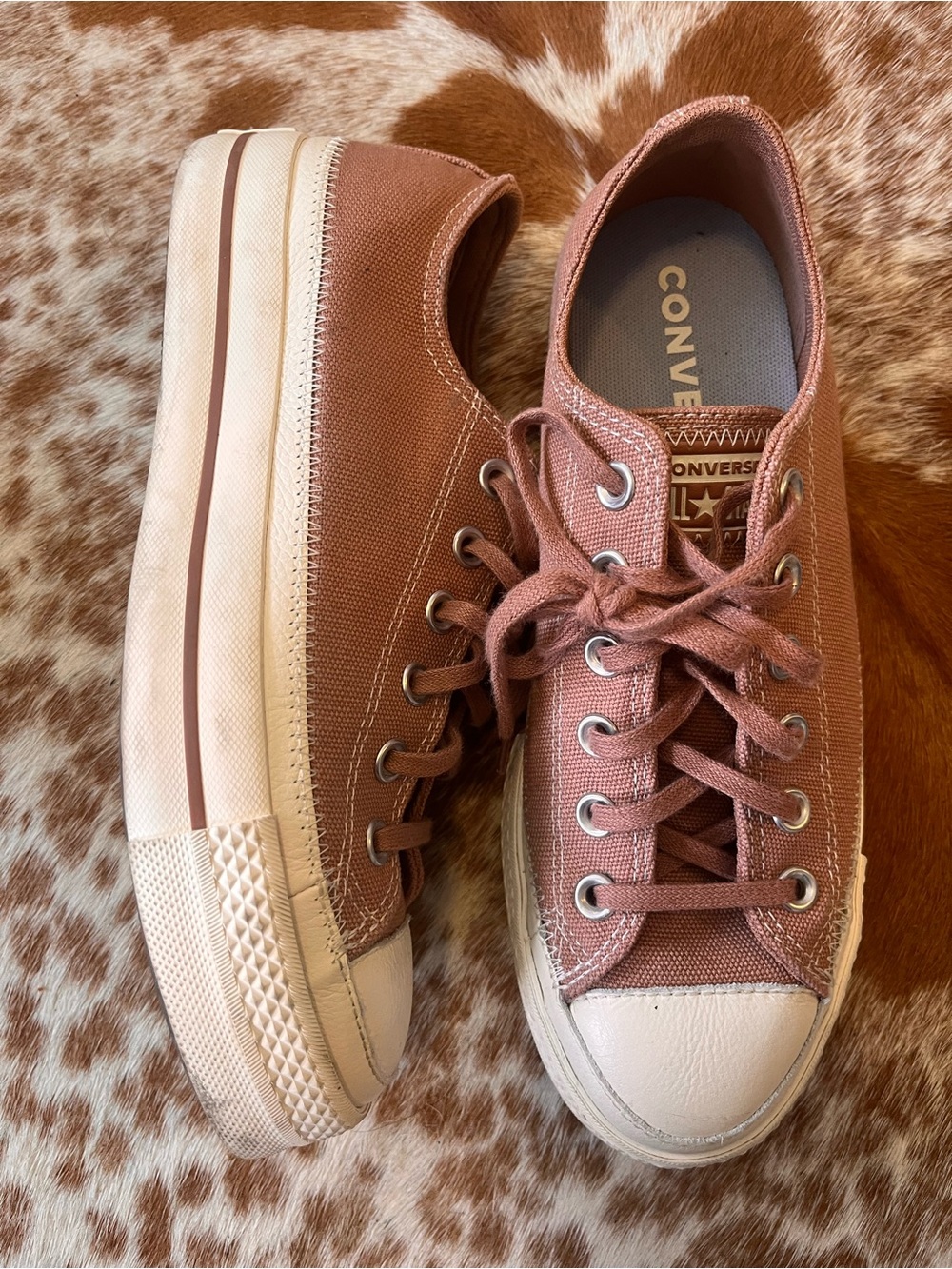 Converse platform sneaker